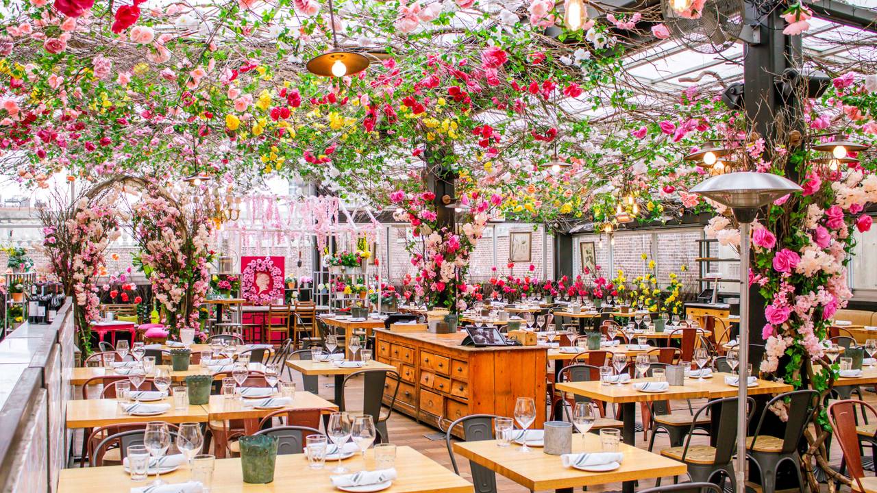 Rooftop Dining in NYC: Best Views & Eats This Spring 2025