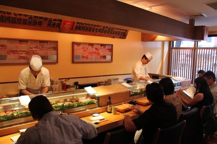 Sushi Seki interior