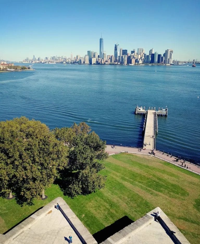 Manhattan skyline view | Exploring Liberty island and Ellis island