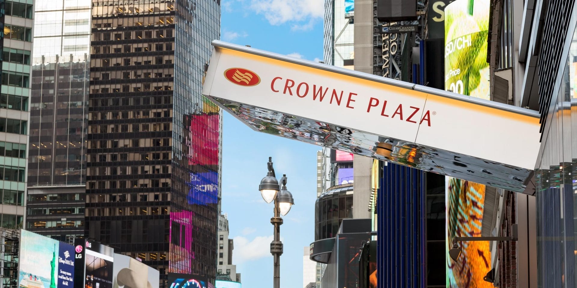 Crowne Plaza Times Square entrance