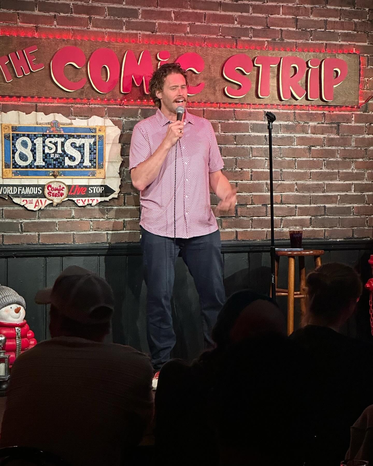 Comic strip live